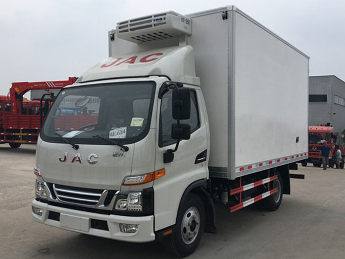 江淮駿鈴V5 4.2米冷藏車(chē)