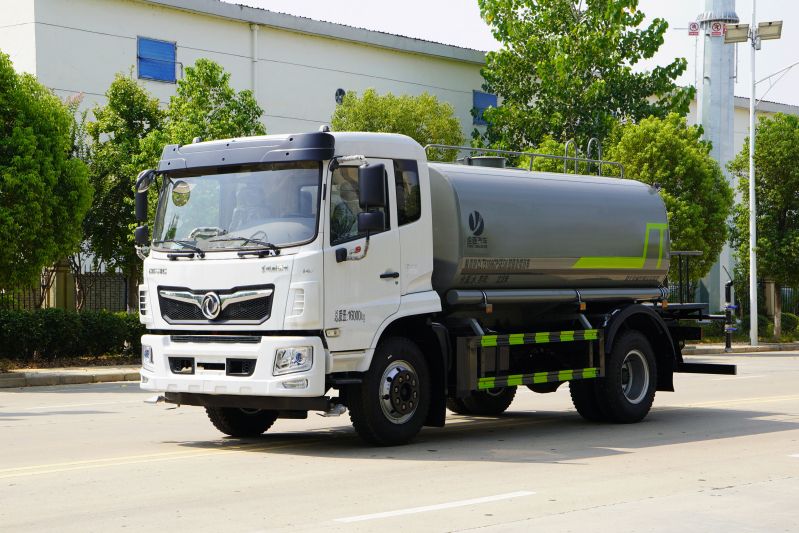 東風(fēng)福瑞卡灑水車，湖北盈通12噸灑水車廠家報(bào)價(jià)